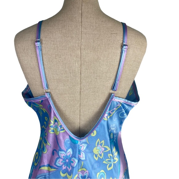 Vintage Delicates Nightgown & Robe Set - Picture 5 of 13